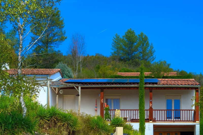 Système de fixation en surimposition personnalisé Renusol