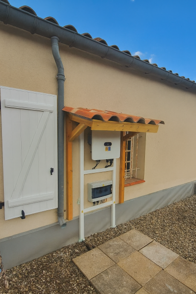 Installation de panneaux photovoltaïques bi-verre et bi-facial 22 kWc avec optimiseurs p600w Huawei Sun2000 sur une toiture plate Carcassonne