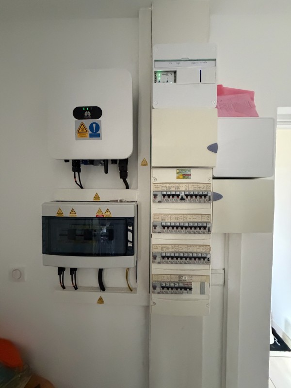 Installation photovoltaïque 5 kWc onduleur Huawei avec batterie virtuelle Mylight150 et optimiseurs Huawei à Couiza dans l’Aude