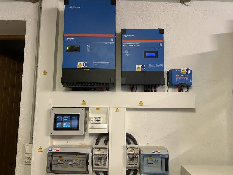 VICTRON SMARTSOLAR MPPT RS 450/100 MC4