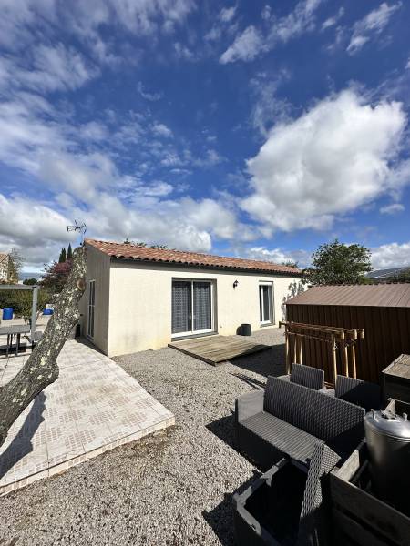 Installation photovoltaïque 6 kWc bi-verre et bi-facial avec micro-onduleurs et batterie virtuelle Mylight à Bize-Minervois proche Beziers